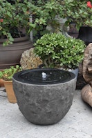 Gardenforma Wasserspiel Curitiba grau, Polyresin inkl. Pumpe und LED-Beleuchtung