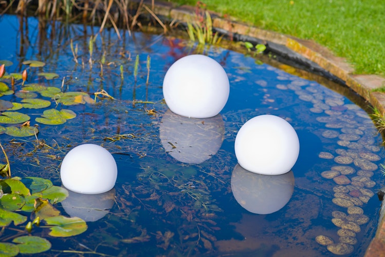 Ubbink MultiBright SolarFloat 20 - Solarbetriebene schwimmende Leuchtkugel H18 x Ø20cm