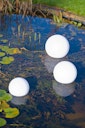 Vorschaubild Ubbink MultiBright SolarFloat 20 - Solarbetriebene schwimmende Leuchtkugel H18 x Ø20cm